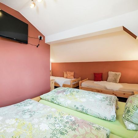 Cozy Feel Good Holiday Apartment In Леоганг Екстериор снимка